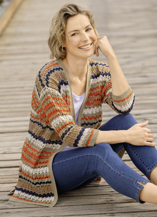 Strickjacken - Strickjacke mit nachhaltig recycelter Baumwolle, in Größe 038 bis 054, in Farbe OLIV-ORANGE-MULTICOLOR Ansicht 1